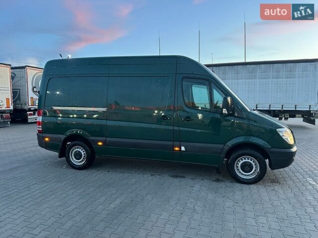 Зеленый Мерседес Sprinter, объемом двигателя 2.15 л и пробегом 460 тыс. км за 10400 $, фото 1 на Automoto.ua