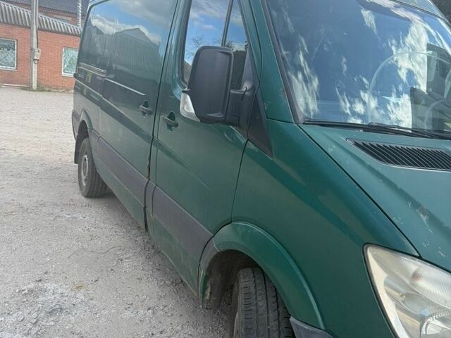 Зелений Мерседес Sprinter, об'ємом двигуна 2.99 л та пробігом 620 тис. км за 7700 $, фото 1 на Automoto.ua