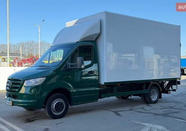 Зеленый Мерседес Sprinter, объемом двигателя 2.2 л и пробегом 191 тыс. км за 33900 $, фото 1 на Automoto.ua