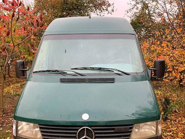 Зелений Мерседес Sprinter, об'ємом двигуна 2.9 л та пробігом 0 тис. км за 2500 $, фото 1 на Automoto.ua