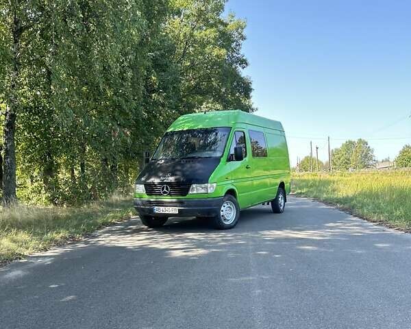 Зелений Мерседес Sprinter, об'ємом двигуна 2.87 л та пробігом 643 тис. км за 5500 $, фото 1 на Automoto.ua