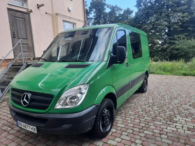 Зеленый Мерседес Sprinter, объемом двигателя 2.1 л и пробегом 417 тыс. км за 10000 $, фото 1 на Automoto.ua