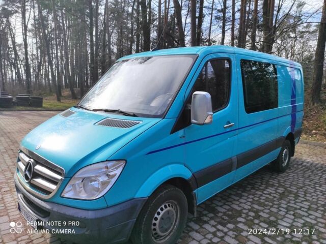 Зеленый Мерседес Sprinter, объемом двигателя 0.21 л и пробегом 325 тыс. км за 11600 $, фото 1 на Automoto.ua