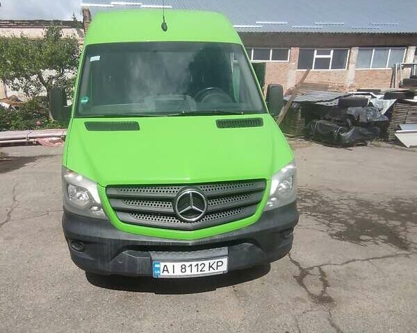 Зеленый Мерседес Sprinter, объемом двигателя 2.14 л и пробегом 330 тыс. км за 16800 $, фото 1 на Automoto.ua