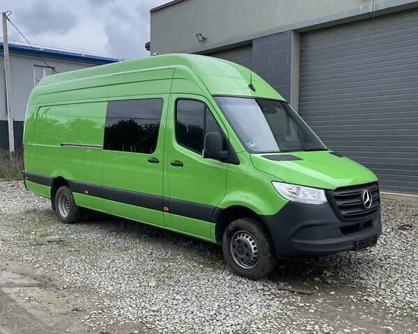 Зелений Мерседес Sprinter, об'ємом двигуна 0 л та пробігом 130 тис. км за 63411 $, фото 1 на Automoto.ua