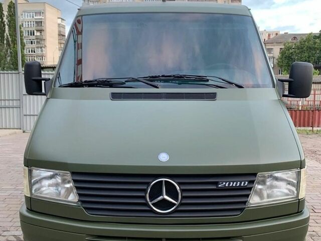 Зелений Мерседес Sprinter, об'ємом двигуна 2.3 л та пробігом 200 тис. км за 7900 $, фото 1 на Automoto.ua