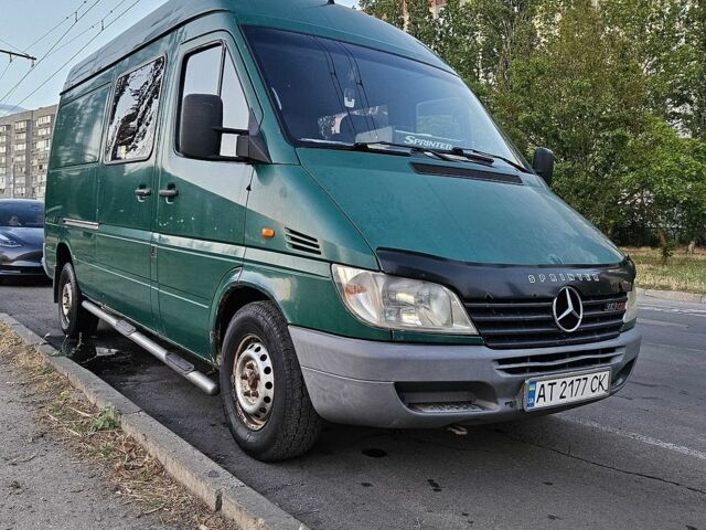 Зелений Мерседес Sprinter, об'ємом двигуна 2.15 л та пробігом 775 тис. км за 6300 $, фото 1 на Automoto.ua
