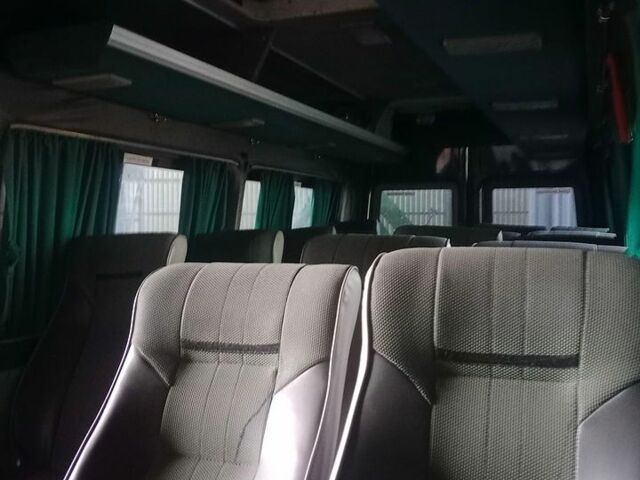 Зелений Мерседес Sprinter, об'ємом двигуна 2.69 л та пробігом 200 тис. км за 6300 $, фото 1 на Automoto.ua