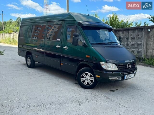 Зеленый Мерседес Sprinter, объемом двигателя 2.15 л и пробегом 760 тыс. км за 7999 $, фото 1 на Automoto.ua