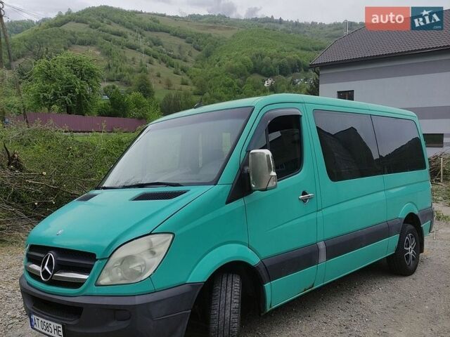 Зеленый Мерседес Sprinter, объемом двигателя 2.15 л и пробегом 370 тыс. км за 8500 $, фото 1 на Automoto.ua