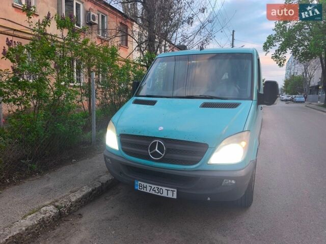 Зелений Мерседес Sprinter, об'ємом двигуна 2.15 л та пробігом 700 тис. км за 12500 $, фото 1 на Automoto.ua