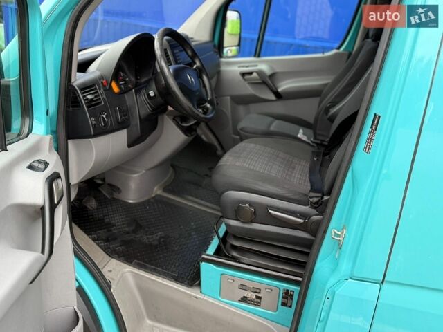 Зеленый Мерседес Sprinter, объемом двигателя 2.14 л и пробегом 487 тыс. км за 19200 $, фото 1 на Automoto.ua