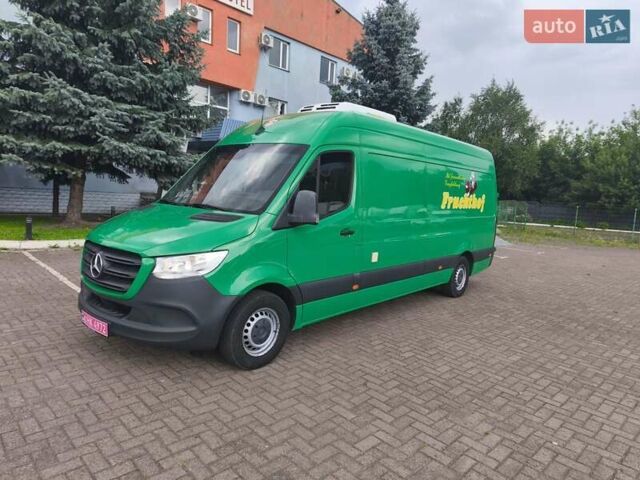 Зелений Мерседес Sprinter, об'ємом двигуна 0 л та пробігом 274 тис. км за 28900 $, фото 1 на Automoto.ua