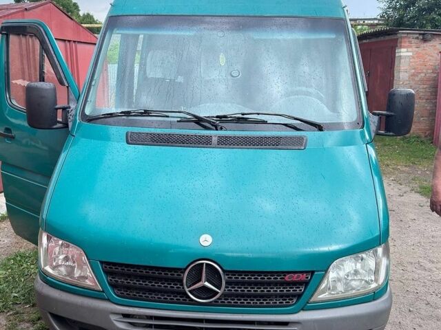 Зелений Мерседес Sprinter, об'ємом двигуна 2.7 л та пробігом 360 тис. км за 8200 $, фото 1 на Automoto.ua