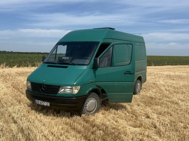Зеленый Мерседес Sprinter, объемом двигателя 2.9 л и пробегом 345 тыс. км за 5500 $, фото 1 на Automoto.ua