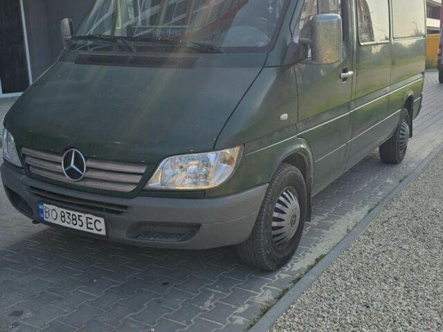 Зеленый Мерседес Sprinter, объемом двигателя 2.1 л и пробегом 325 тыс. км за 8500 $, фото 1 на Automoto.ua