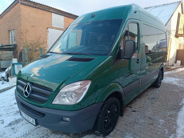 Зеленый Мерседес Sprinter, объемом двигателя 3 л и пробегом 160 тыс. км за 17300 $, фото 1 на Automoto.ua