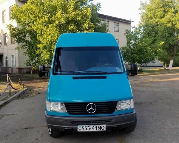 Зеленый Мерседес Sprinter, объемом двигателя 0 л и пробегом 680 тыс. км за 7000 $, фото 1 на Automoto.ua