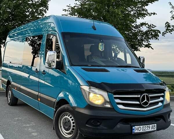 Зеленый Мерседес Sprinter, объемом двигателя 2.1 л и пробегом 554 тыс. км за 25500 $, фото 1 на Automoto.ua