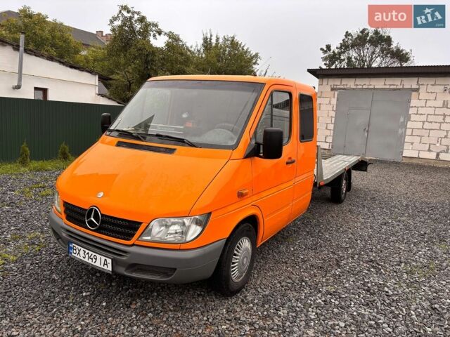 Оранжевый Мерседес Sprinter, объемом двигателя 2.69 л и пробегом 542 тыс. км за 13800 $, фото 1 на Automoto.ua