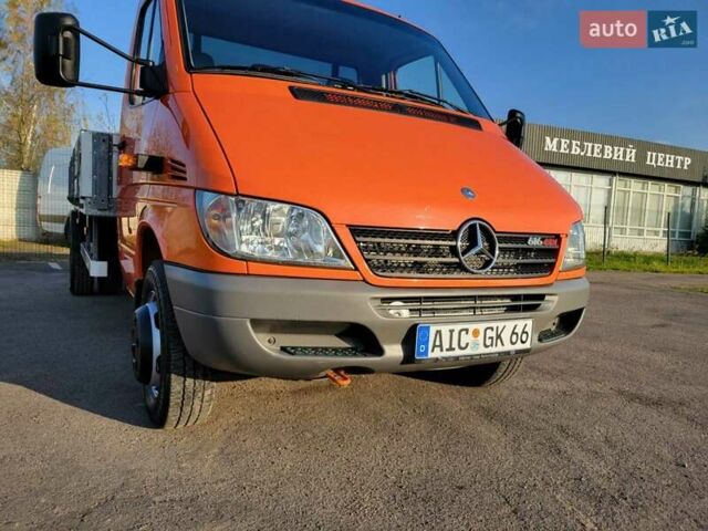 Помаранчевий Мерседес Sprinter, об'ємом двигуна 2.7 л та пробігом 293 тис. км за 25400 $, фото 1 на Automoto.ua