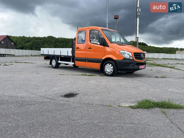 Помаранчевий Мерседес Sprinter, об'ємом двигуна 2.2 л та пробігом 220 тис. км за 22300 $, фото 1 на Automoto.ua