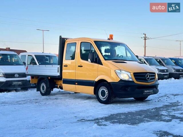 Помаранчевий Мерседес Sprinter, об'ємом двигуна 2.2 л та пробігом 164 тис. км за 20800 $, фото 1 на Automoto.ua