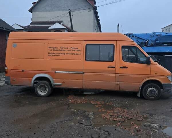 Оранжевый Мерседес Sprinter, объемом двигателя 2.87 л и пробегом 473 тыс. км за 6750 $, фото 1 на Automoto.ua