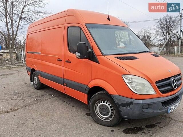 Помаранчевий Мерседес Sprinter, об'ємом двигуна 2.1 л та пробігом 368 тис. км за 11500 $, фото 1 на Automoto.ua