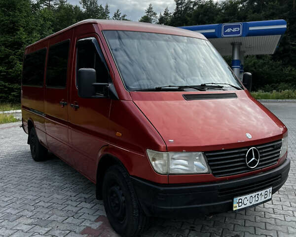 Оранжевый Мерседес Sprinter, объемом двигателя 2.9 л и пробегом 560 тыс. км за 5600 $, фото 1 на Automoto.ua