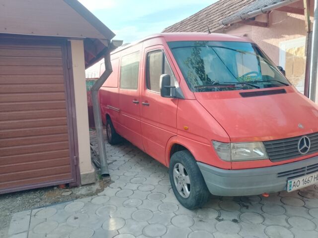 Оранжевый Мерседес Sprinter, объемом двигателя 2.9 л и пробегом 482 тыс. км за 5224 $, фото 1 на Automoto.ua