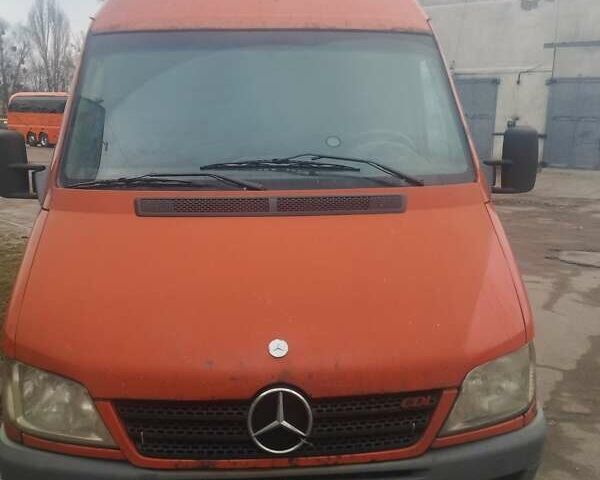 Оранжевый Мерседес Sprinter, объемом двигателя 2.15 л и пробегом 732 тыс. км за 4500 $, фото 1 на Automoto.ua