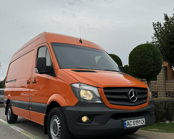 Оранжевый Мерседес Sprinter, объемом двигателя 2.2 л и пробегом 420 тыс. км за 14900 $, фото 1 на Automoto.ua