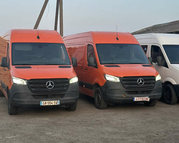 Оранжевый Мерседес Sprinter, объемом двигателя 2 л и пробегом 270 тыс. км за 26000 $, фото 1 на Automoto.ua
