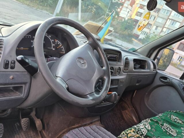 Помаранчевий Мерседес Sprinter, об'ємом двигуна 2.15 л та пробігом 855 тис. км за 5500 $, фото 1 на Automoto.ua