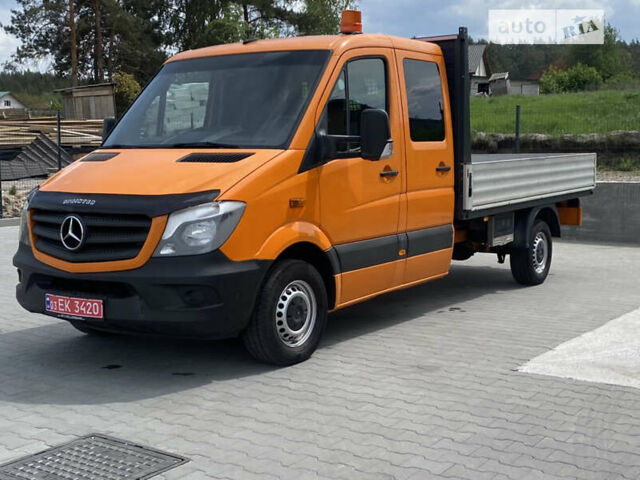 Помаранчевий Мерседес Sprinter, об'ємом двигуна 0 л та пробігом 243 тис. км за 23500 $, фото 1 на Automoto.ua