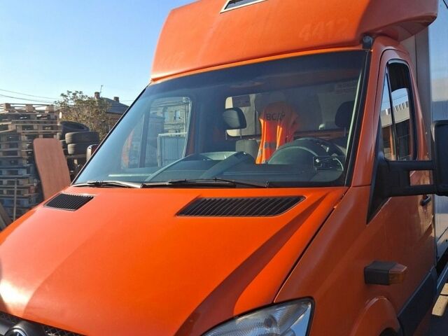 Помаранчевий Мерседес Sprinter, об'ємом двигуна 2.14 л та пробігом 570 тис. км за 12500 $, фото 1 на Automoto.ua