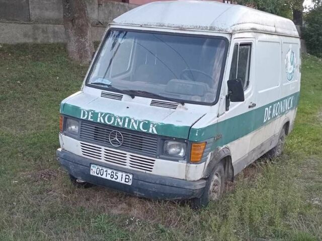 Синий Мерседес Т-мод, объемом двигателя 0 л и пробегом 200 тыс. км за 1506 $, фото 1 на Automoto.ua
