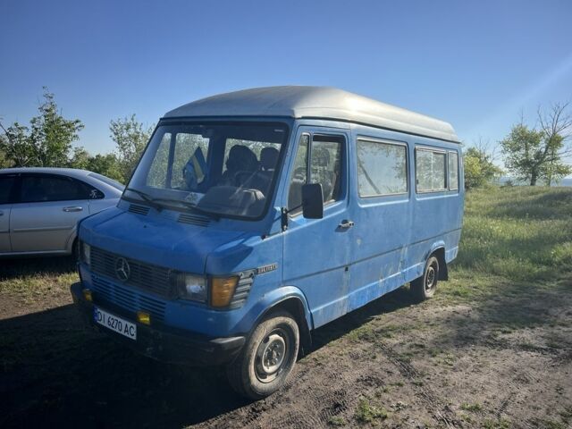 Синий Мерседес Т-мод, объемом двигателя 2.3 л и пробегом 500 тыс. км за 1900 $, фото 1 на Automoto.ua