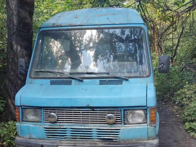Синій Мерседес Т-мод, об'ємом двигуна 0 л та пробігом 1 тис. км за 1200 $, фото 1 на Automoto.ua