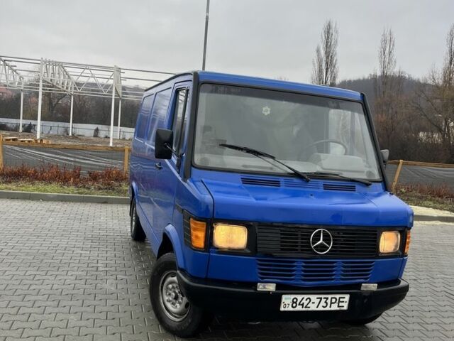 Синий Мерседес Т-мод, объемом двигателя 0 л и пробегом 389 тыс. км за 2300 $, фото 1 на Automoto.ua