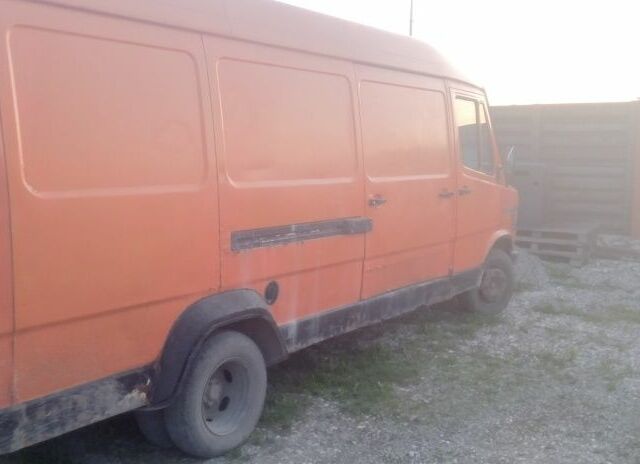 Оранжевый Мерседес Т-мод, объемом двигателя 0 л и пробегом 500 тыс. км за 1000 $, фото 1 на Automoto.ua