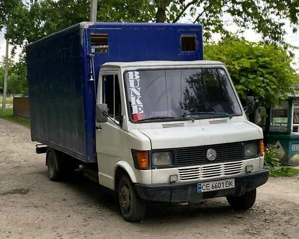 Белый Мерседес T1, объемом двигателя 12.9 л и пробегом 3 тыс. км за 3500 $, фото 1 на Automoto.ua