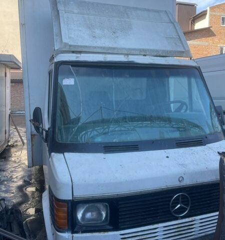 Белый Мерседес T1, объемом двигателя 2.9 л и пробегом 1000 тыс. км за 3500 $, фото 1 на Automoto.ua