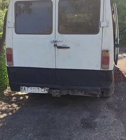 Білий Мерседес T1, об'ємом двигуна 2.3 л та пробігом 100 тис. км за 2000 $, фото 1 на Automoto.ua