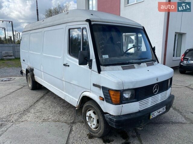 Белый Мерседес T1, объемом двигателя 2.9 л и пробегом 630 тыс. км за 2250 $, фото 1 на Automoto.ua