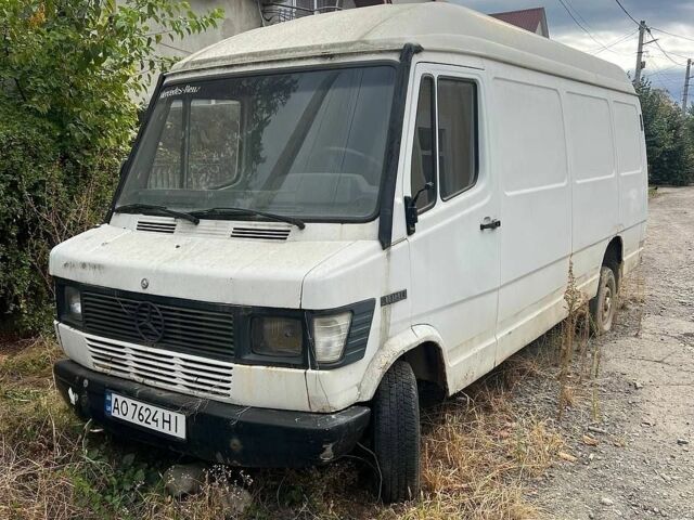 Білий Мерседес T1, об'ємом двигуна 2.3 л та пробігом 500 тис. км за 3000 $, фото 1 на Automoto.ua