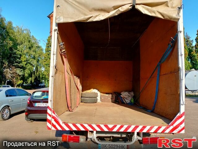 Белый Мерседес T1, объемом двигателя 2.9 л и пробегом 600 тыс. км за 2500 $, фото 1 на Automoto.ua