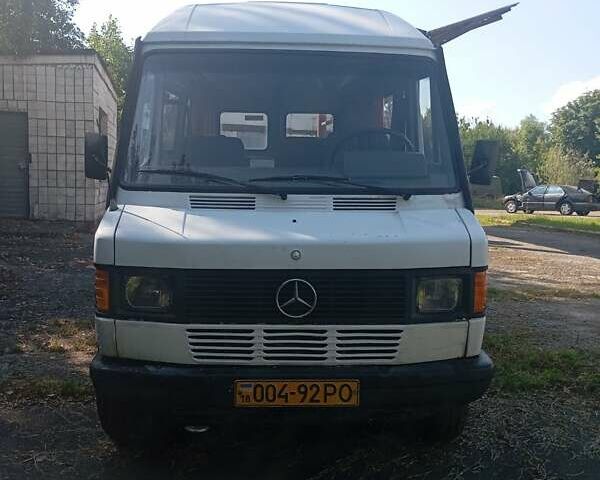 Білий Мерседес T1, об'ємом двигуна 2.9 л та пробігом 125 тис. км за 2900 $, фото 1 на Automoto.ua
