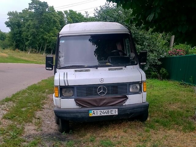 Белый Мерседес T1, объемом двигателя 2.9 л и пробегом 621 тыс. км за 2500 $, фото 1 на Automoto.ua